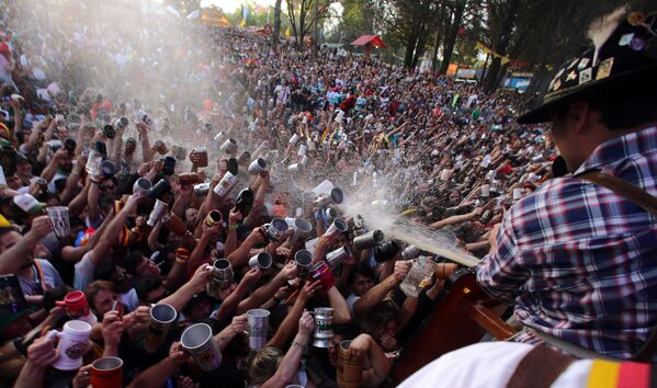 Oktoberfest en Argentina - Sputnik Mundo