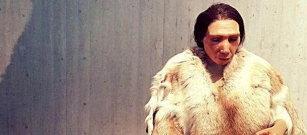 Una mujer neandertal - Sputnik Mundo