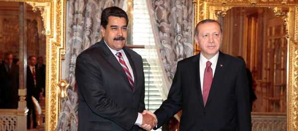 Presidente de Venezuela, Nicolás Maduro, y su homólogo turco, Recep Tayyip Erdogan - Sputnik Mundo