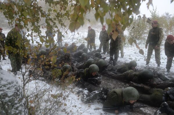 No todos logran obtener la boina en el primer intento. No todos logran obtener la boina en el primer intento. - Sputnik Mundo