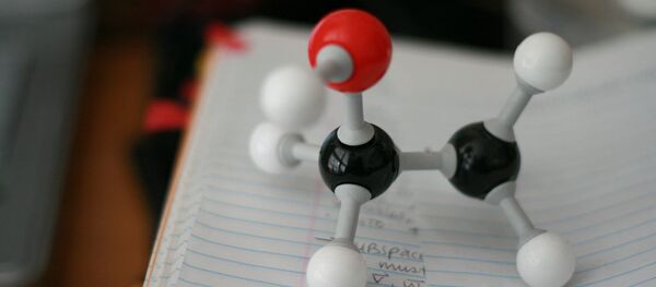 Molécula de etanol - Sputnik Mundo