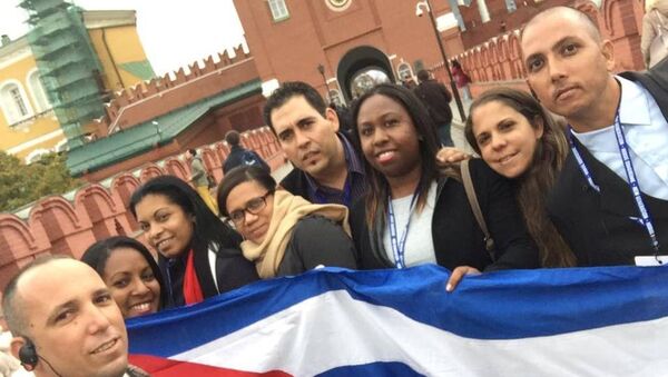 Delegación de jóvenes cubanos en el Kremlin Delegación de jóvenes cubanos en el Kremlin - Sputnik Mundo
