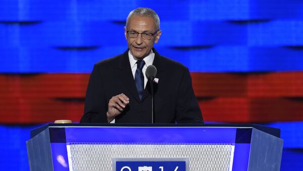 John Podesta, jefe de la campaña electoral de Hillary Clinton - Sputnik Mundo