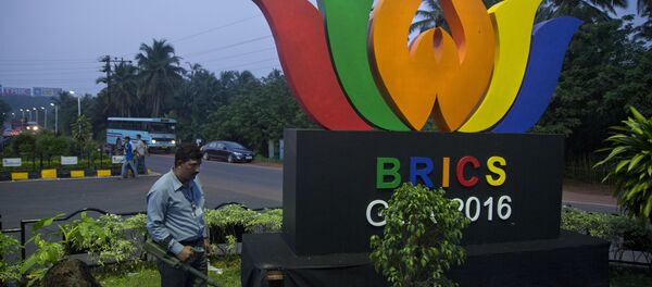 El logo de la cumbre de BRICS - Sputnik Mundo