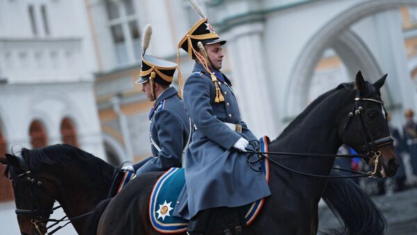 Última ceremonia de cambio de guardia del Regimiento Presidencial - Sputnik Mundo