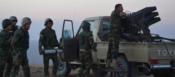 Los peshmerga, ubicados en el este de Mosul, atacan las posiciones de Daesh Los peshmerga, ubicados en el este de Mosul, atacan las posiciones de Daesh - Sputnik Mundo