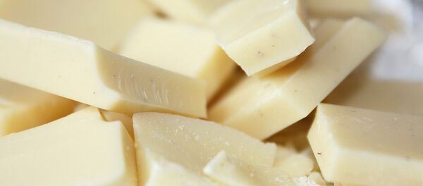 Chocolate blanco (ilustración) - Sputnik Mundo