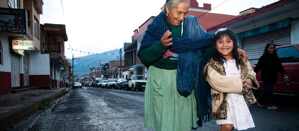 Habitantes de Cherán, México - Sputnik Mundo