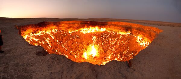 Pozo de Darvaza, Turkmenistán - Sputnik Mundo