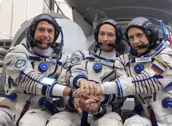 Tripulación de la EEI: Shane Kimbrough, de la NASA, y Serguéi Rízhikov y Andréi Borisenko, de la agencia rusa Roskosmos Tripulación de la EEI: Shane Kimbrough, de la NASA, y Serguéi Rízhikov y Andréi Borisenko, de la agencia rusa Roskosmos - Sputnik Mundo