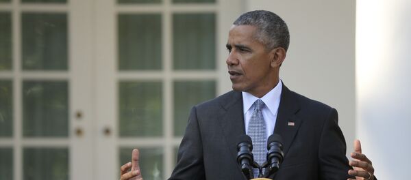 U.S. President Barack Obama speaks during a joint news conference with Italian Prime Minister Matteo Renzi in the Rose Garden of the White House in Washington - Sputnik Mundo