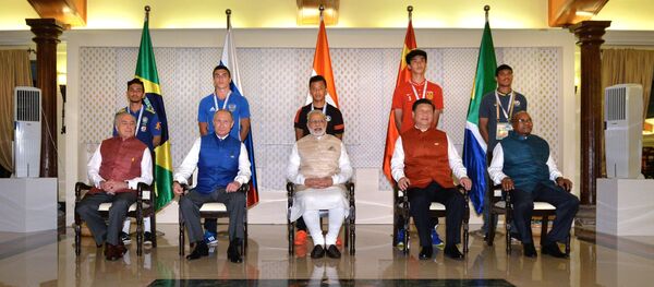 Los líderes de BRICS durante una sesión de fotos (archivo) - Sputnik Mundo