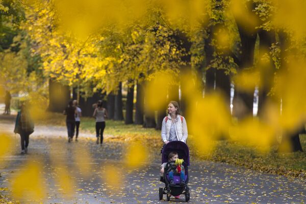 El 'Otoño de Oro' en los parques de Moscú - Sputnik Mundo