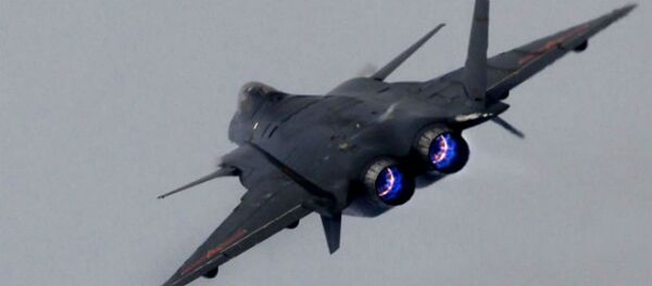 El caza furtivo J-20 chino - Sputnik Mundo