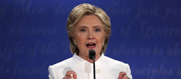 La candidata demócrata, Hillary Clinton, durante los debates presidenciales en EEUU - Sputnik Mundo