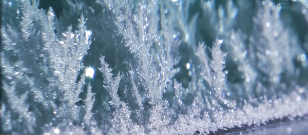 Un curioso vídeo muestra el increíble 'nacimiento' de la plata - Sputnik Mundo