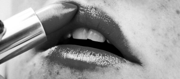 Lápiz labial - Sputnik Mundo
