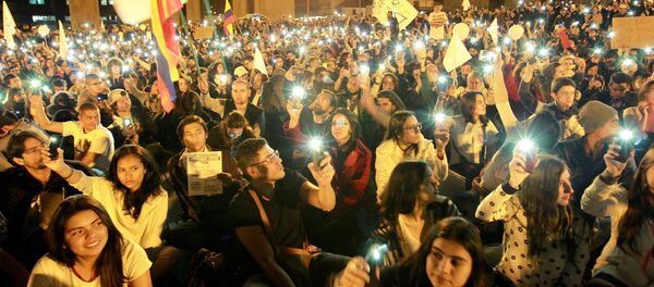 Partidarios del acuerdo de paz con las FARC - Sputnik Mundo