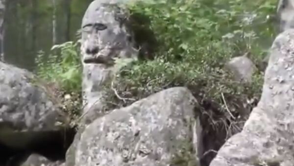 El ídolo de piedra Ust-Taseevsky, en el óblast de Krasnoyarsk. - Sputnik Mundo