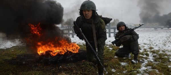 Los soldados de las divisiones especiales del Servicio Federal de la Guardia Nacional de Rusia - Sputnik Mundo