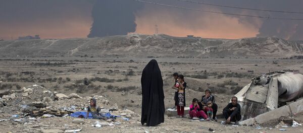Las personas desplazadas, Mosul, Irak, el 23 de octubre de 2016 - Sputnik Mundo