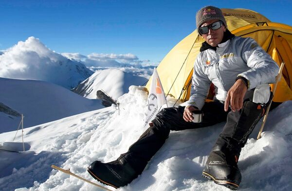 Valery Rozov - Himalaya Record Jump 2016 Valery Rozov - Himalaya Record Jump 2016 - Sputnik Mundo