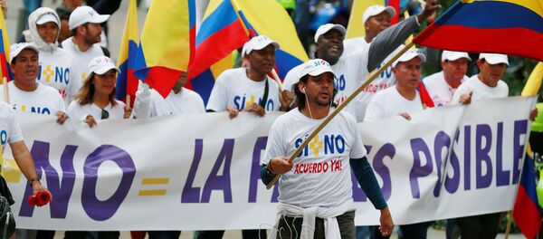 Manifestación a favor de paz con las FARC en Bogotá - Sputnik Mundo