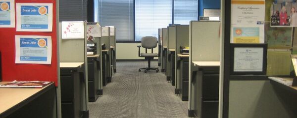 Un call center - Sputnik Mundo