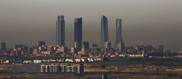 La contaminación en Madrid, España - Sputnik Mundo