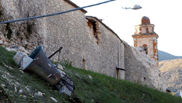 Las consecuencias del terremoto en Italia - Sputnik Mundo