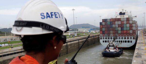 Pruebas tras la extensión del Canal de Panamá Pruebas tras la extensión del Canal de Panamá - Sputnik Mundo