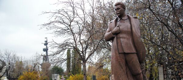 Un monumento de Iósuf Stalin en Moscú - Sputnik Mundo