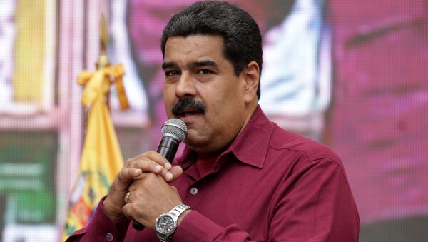 Venezuela's President Nicolas Maduro speaks during a pro-government rally in Caracas, Venezuela October 28, 2016 - Sputnik Mundo