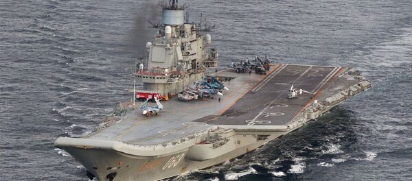 El grupo naval ruso, dirigido por el portaviones Almirante Kuznetsov - Sputnik Mundo