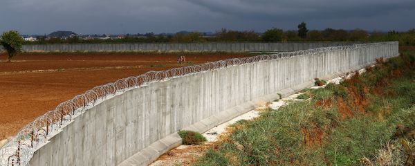 Muro en la frontera entre Turquía y Siria - Sputnik Mundo