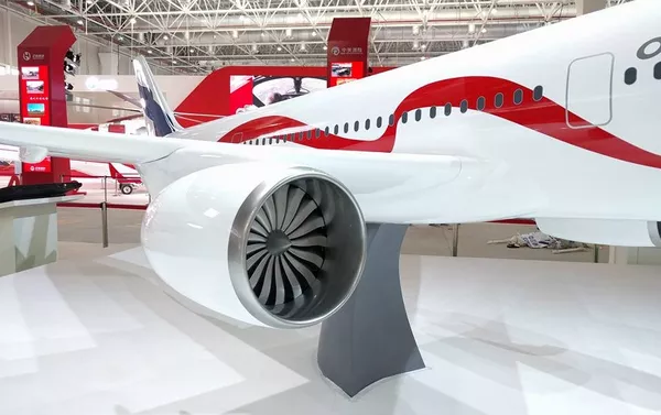 La maqueta del avión de pasajeros ruso-chino de ancho fuselaje C929 / ShFDMS presentada en la feria aeroespacial Airshow China 2016 La maqueta del avión de pasajeros ruso-chino de ancho fuselaje C929 / ShFDMS presentada en la feria aeroespacial Airshow China 2016 - Sputnik Mundo