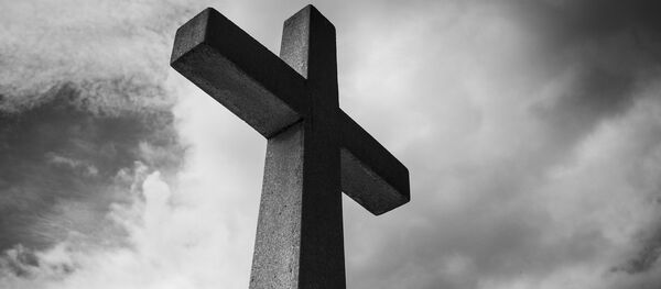 Una cruz en un cementerio - Sputnik Mundo