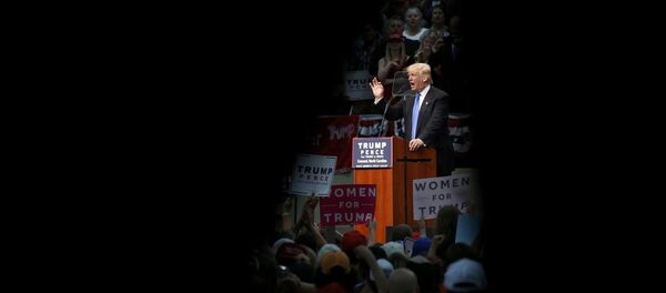 El candidato republicano, Donald Trump, durante un discurso en Carolina del Norte - Sputnik Mundo