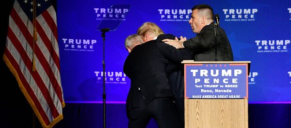 Evacuación de Donald Trump - Sputnik Mundo