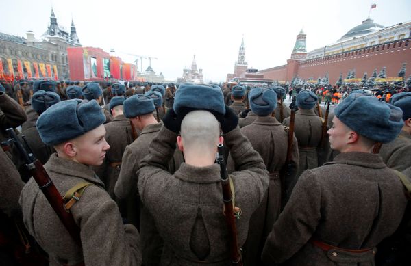 La Plaza Roja, escenario de una marcha militar dedicada al 75 aniversario del desfile de 1941 - Sputnik Mundo