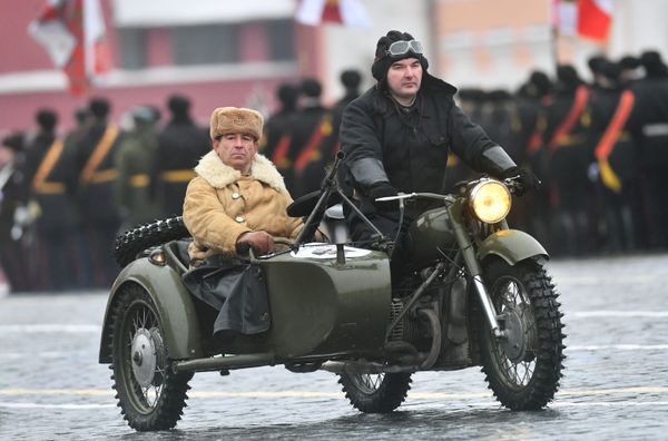 La Plaza Roja, escenario de una marcha militar dedicada al 75 aniversario del desfile de 1941 - Sputnik Mundo