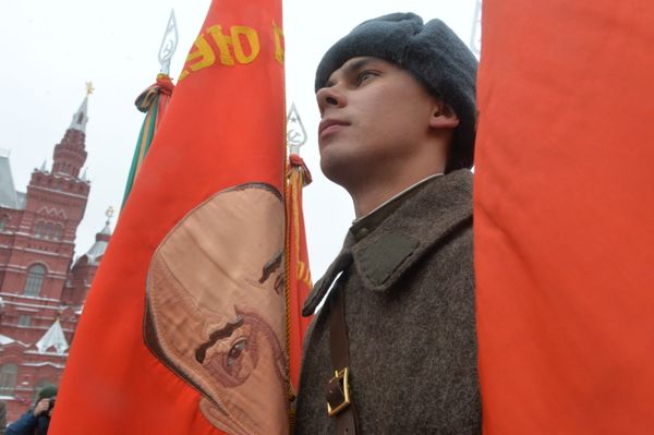 La Plaza Roja, escenario de una marcha militar dedicada al 75 aniversario del desfile de 1941 - Sputnik Mundo
