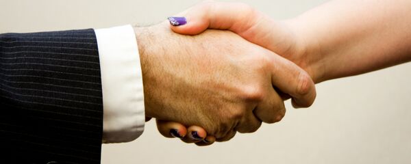 Рукопожатие - Sputnik Mundo