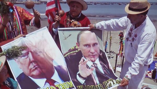 Espíritus, calaveras y chamanes: en Perú rezan para influir en las elecciones de EEUU - Sputnik Mundo