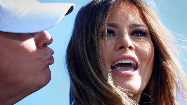 Donald Trump, ganador de las elecciones presidenciales de EEUU, y su esposa, Melania Trump - Sputnik Mundo