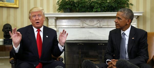 U.S. President Obama meets with President-elect Trump in the White House Oval Office in Washington - Sputnik Mundo