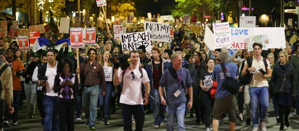 Protestas contra la victoria de Donald Trump - Sputnik Mundo