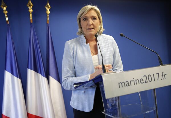 Marine Le Pen, líder del Frente Nacional de Francia Marine Le Pen, líder del Frente Nacional de Francia - Sputnik Mundo
