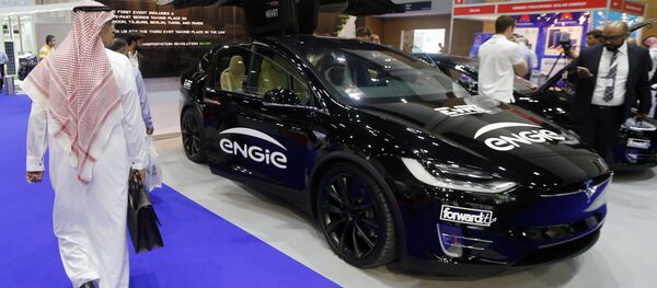 Una exhibición de coches en Dubai (archivo) Una exhibición de coches en Dubai (archivo) - Sputnik Mundo