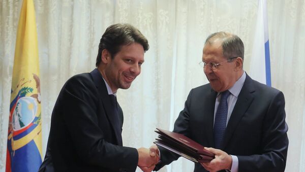 Guillaume Long, canciller de Ecuador, y Serguéi Lavrov, su homólogo ruso - Sputnik Mundo